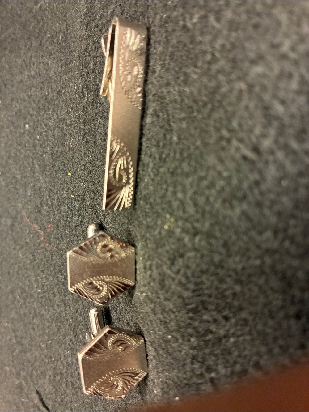 Silver Engraved Cufflinks and Tie Clip Set - Classic Silver Tone